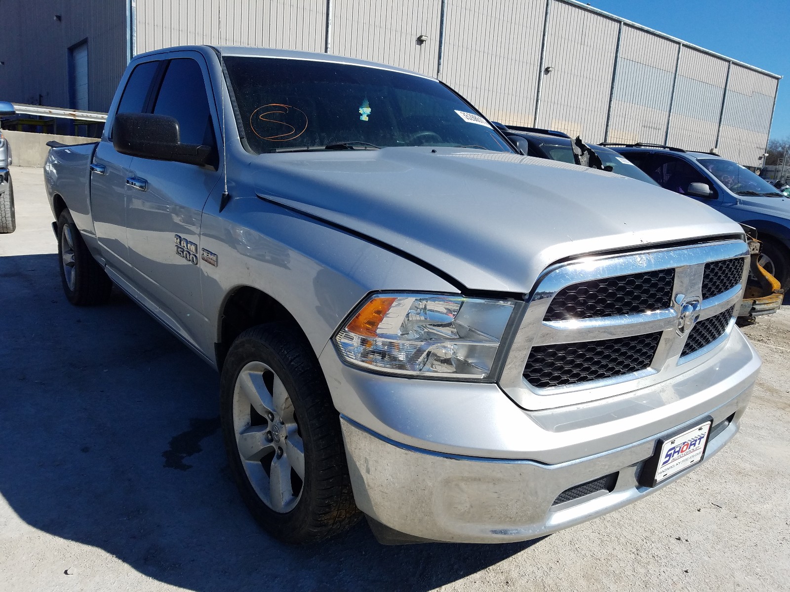 Ram 1500 slt (2015)