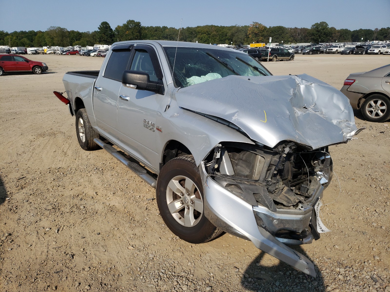 Ram 1500 slt (2015)
