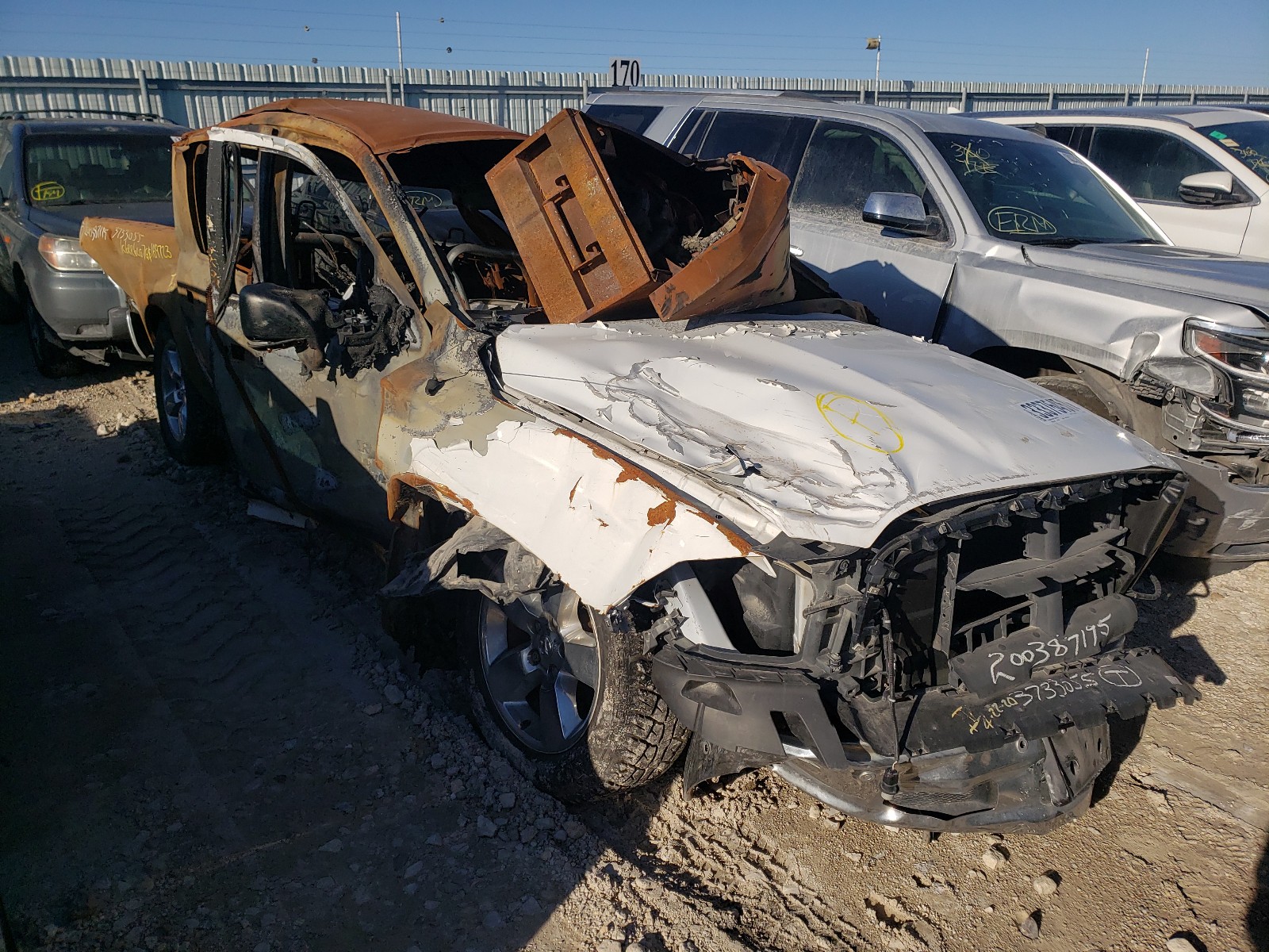 Ram 1500 slt (2016)