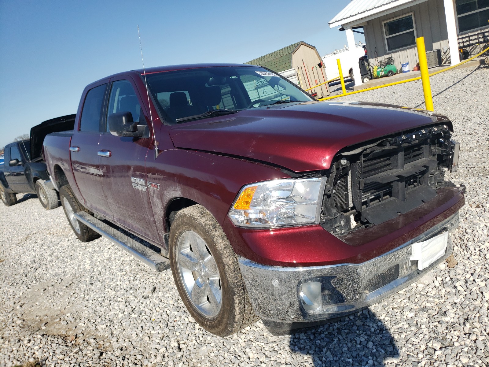 Ram 1500 slt (2017)