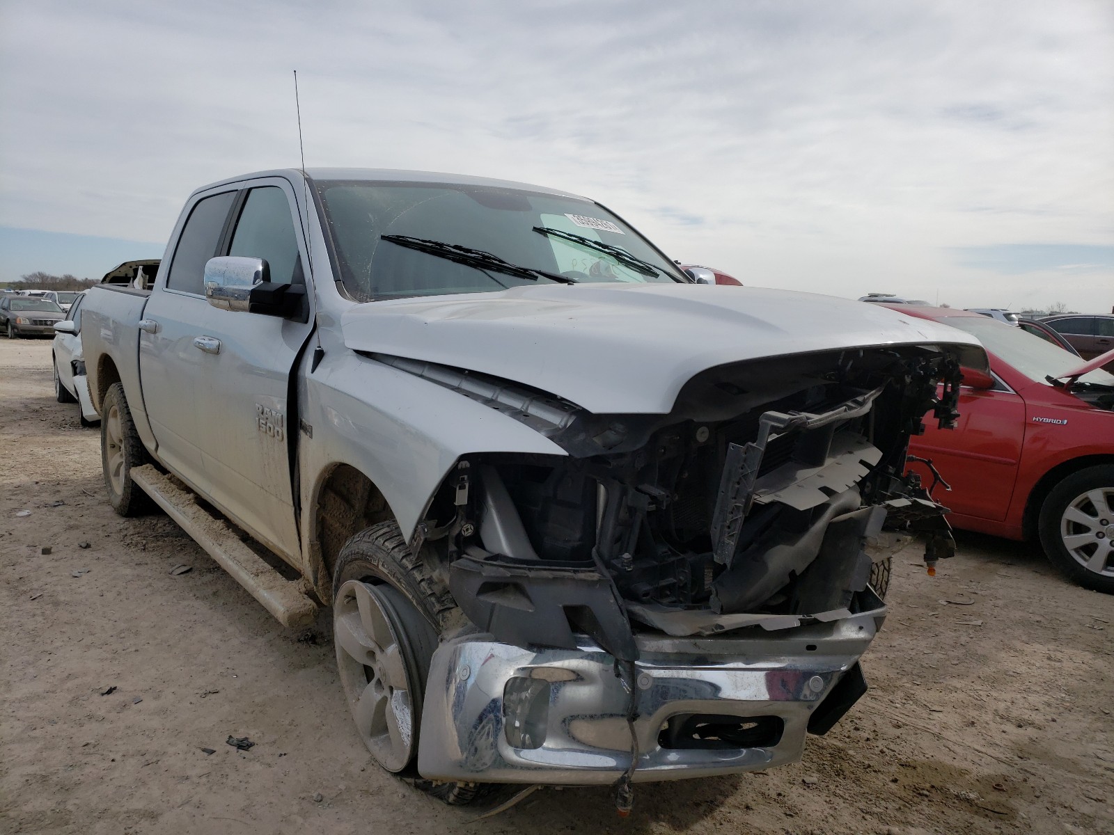 Ram 1500 slt (2017)