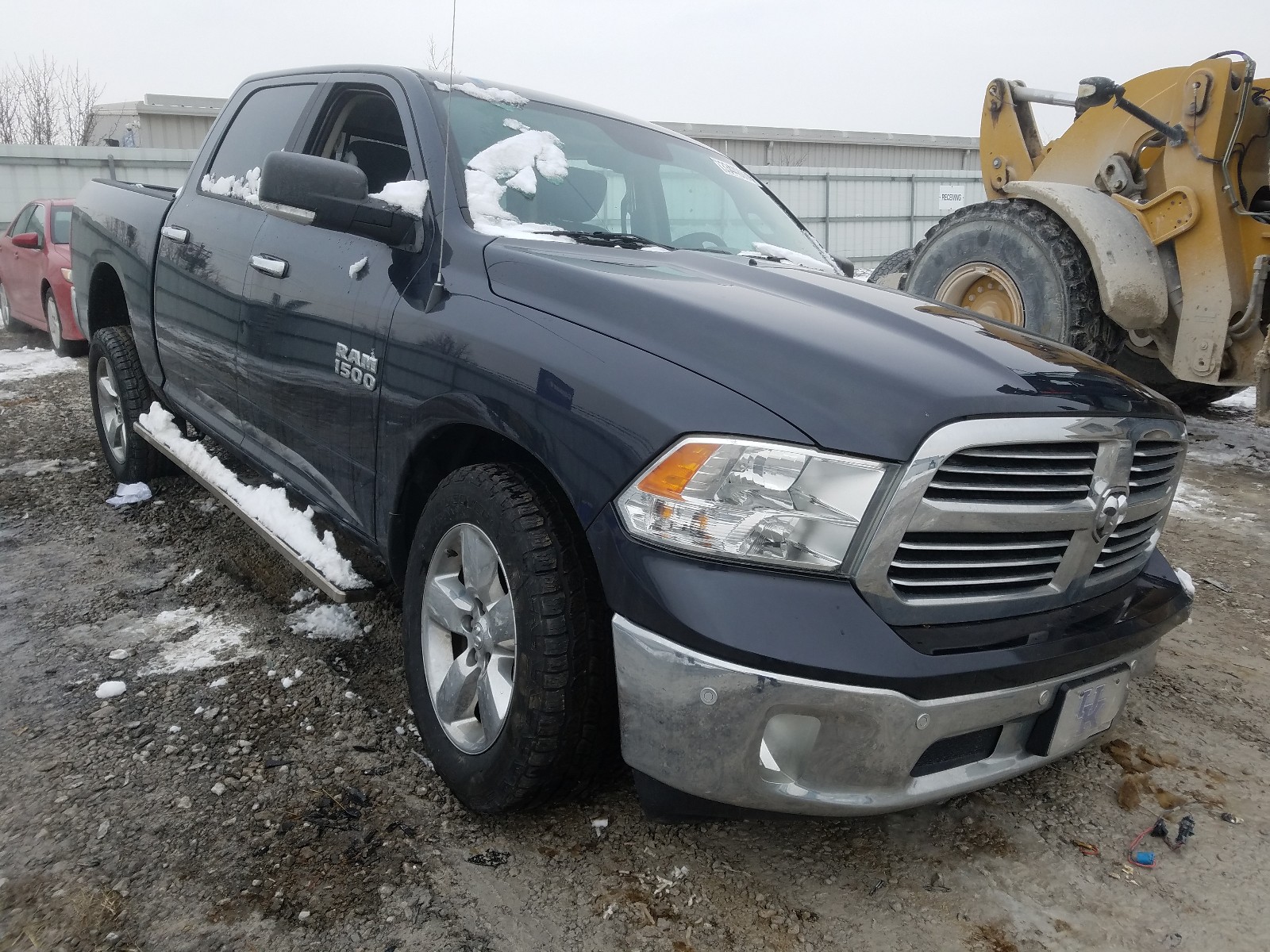 Ram 1500 slt (2017)