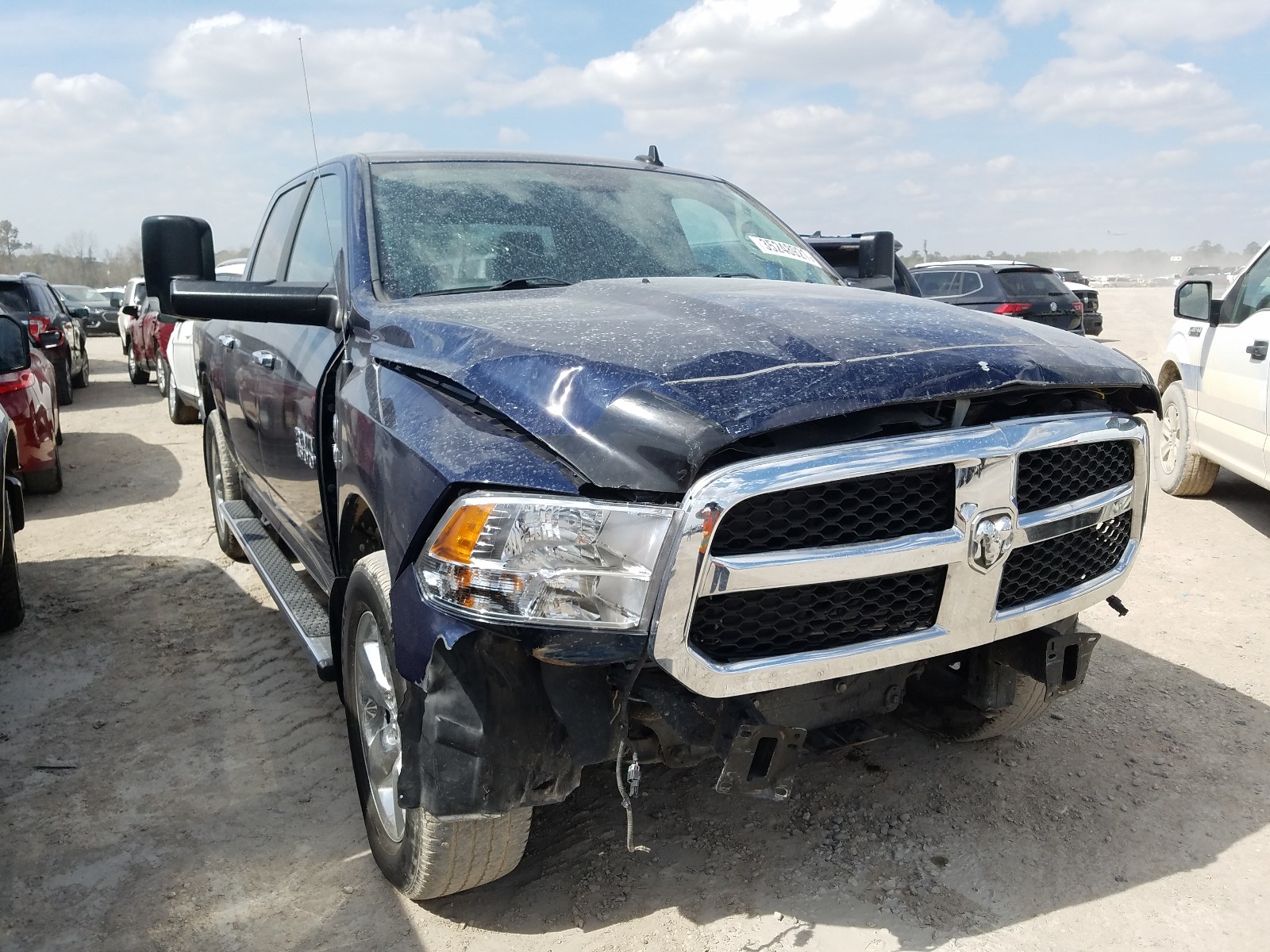 Ram 1500 slt (2017)