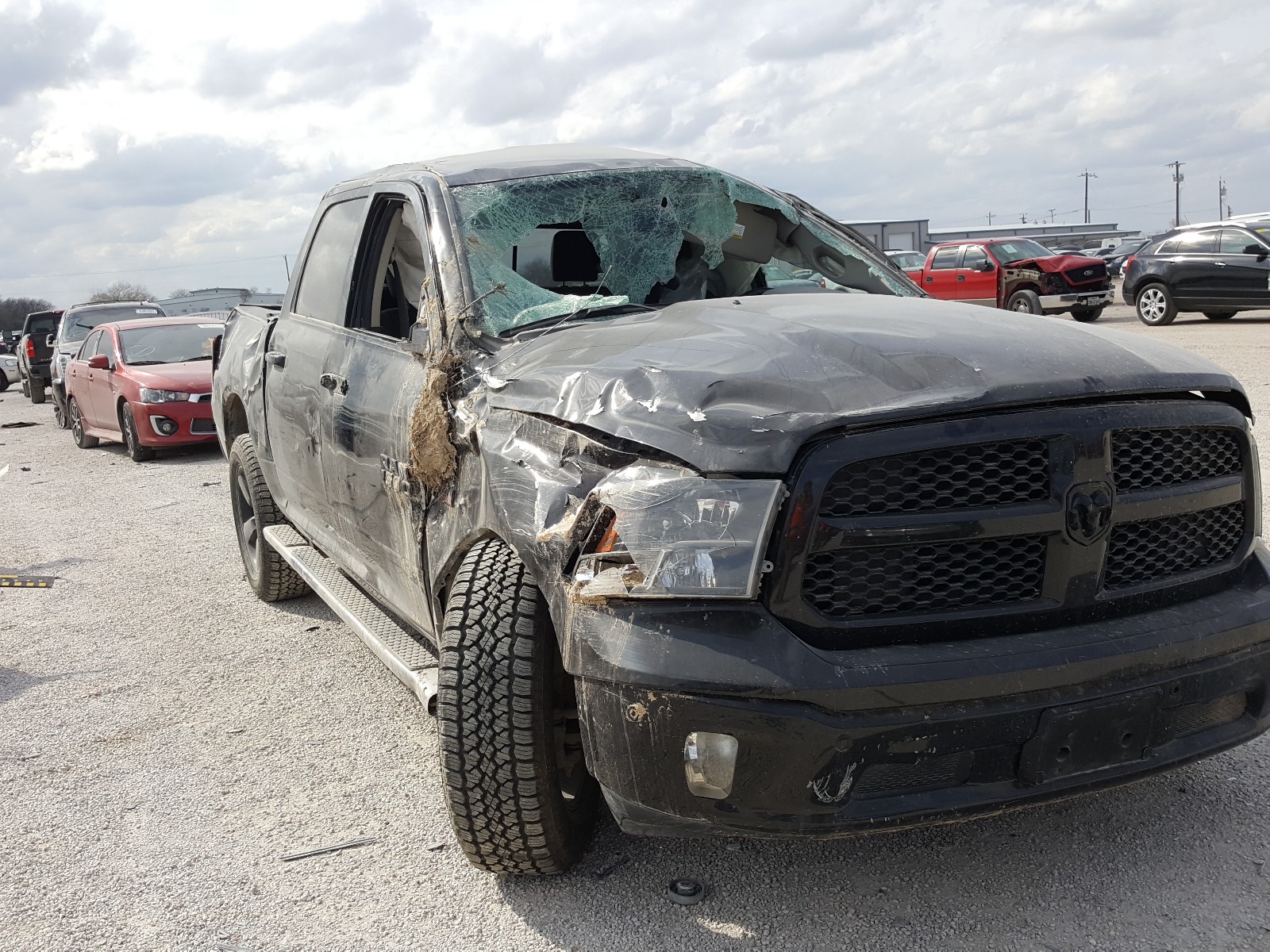 Ram 1500 slt (2018)