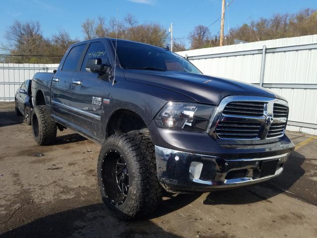 Ram 1500 slt (2017)