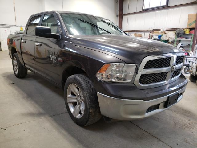 Ram 1500 slt (2015)