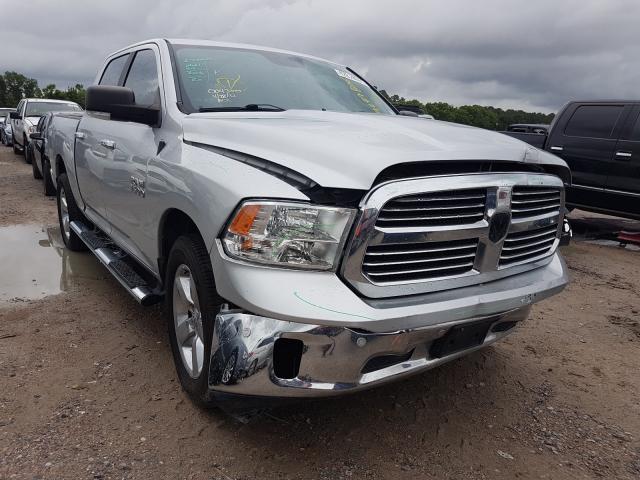 Ram 1500 slt (2017)