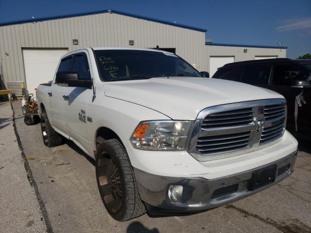 Ram 1500 slt (2015)