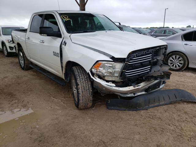 Ram 1500 slt (2017)