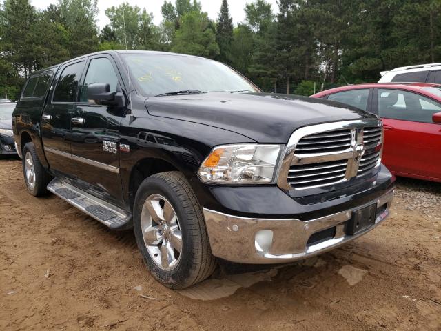 Ram 1500 slt (2015)