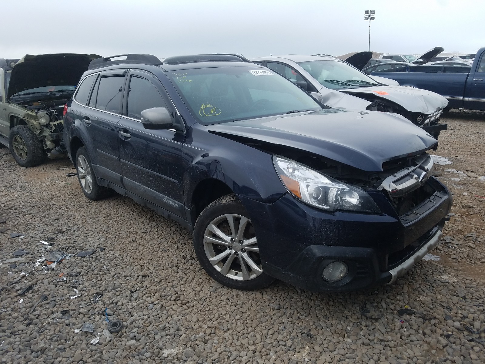 Subaru Outback 3- (2014)