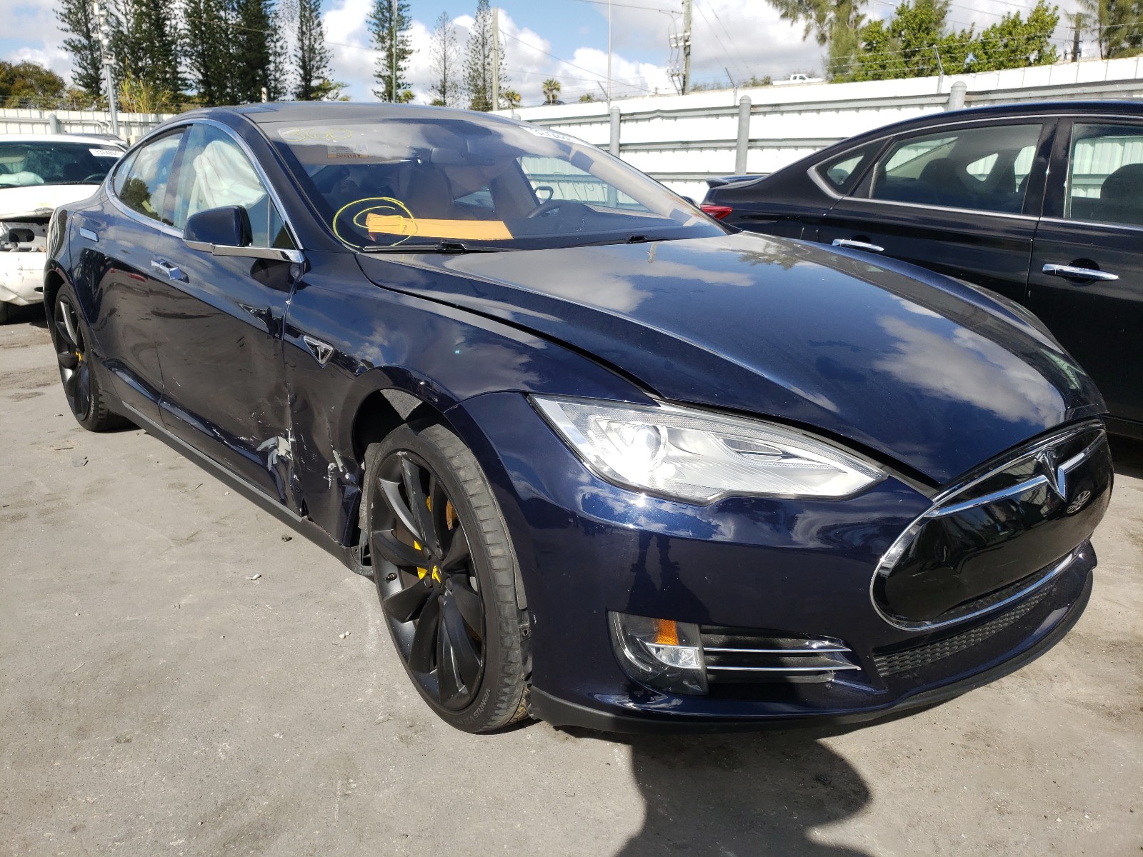 Tesla Model s (2013)