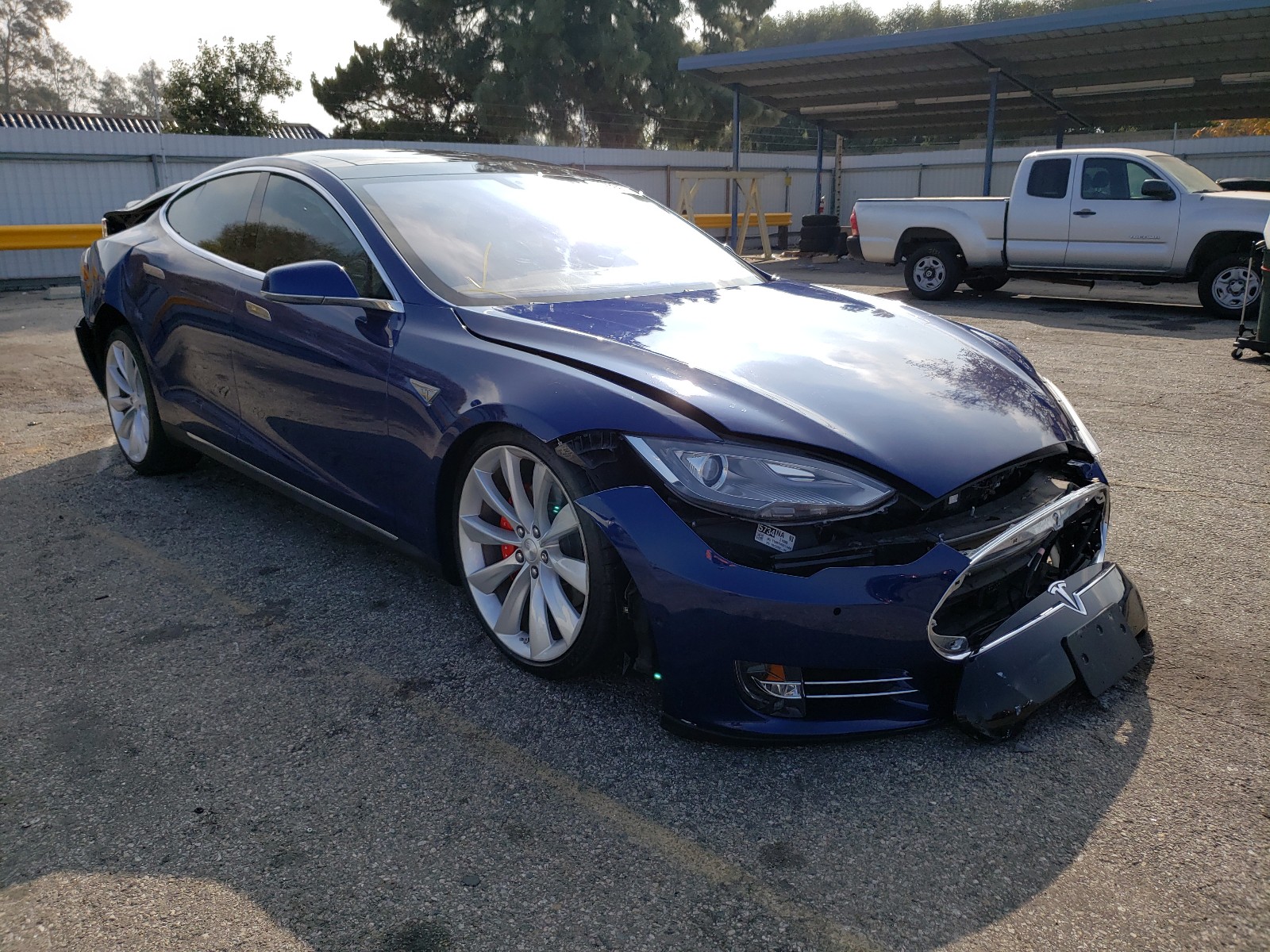 Tesla Model s (2016)