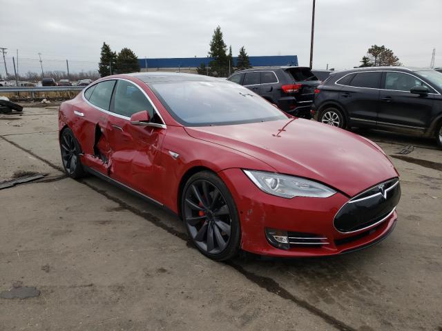 Tesla Model s (2015)