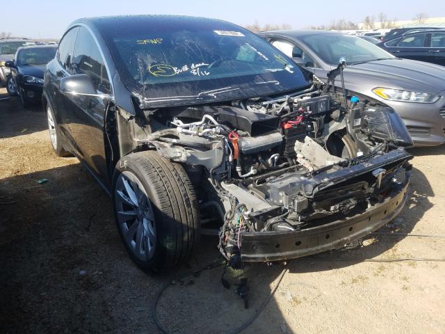 Tesla Model x (2016)