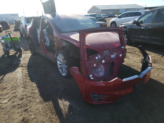 Tesla Model x (2016)