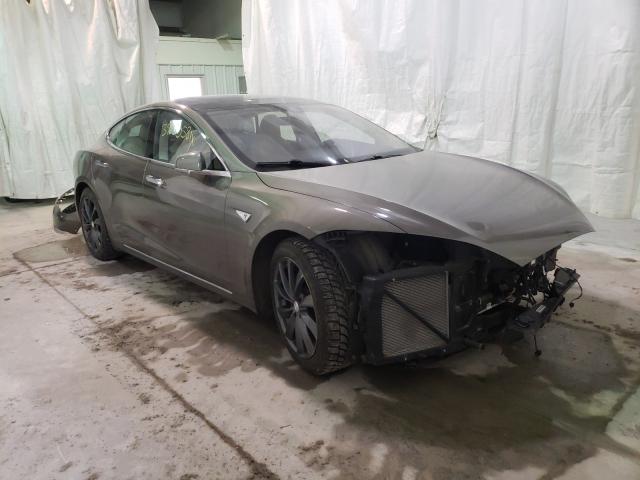 Tesla Model s (2015)