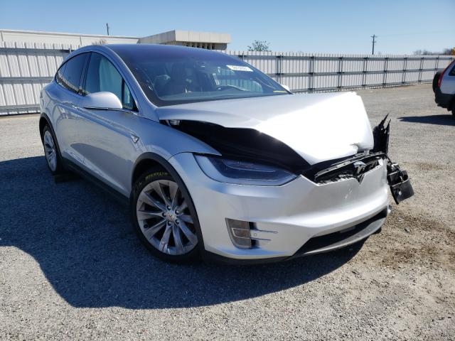 Tesla Model x (2016)