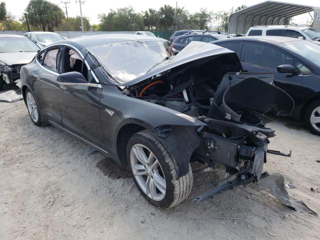 Tesla Model s (2016)