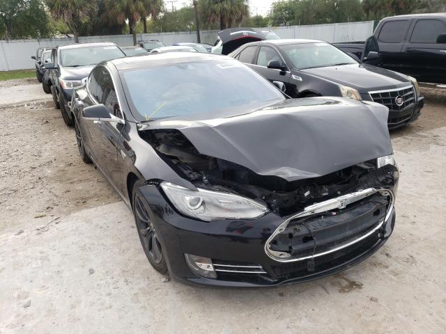 Tesla Model s (2015)