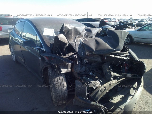 Tesla Model x (2017)