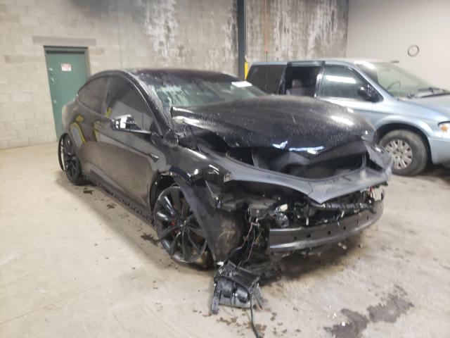 Tesla Model x (2020)