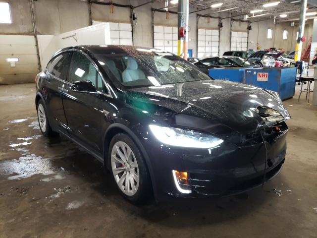 Tesla Model x (2016)