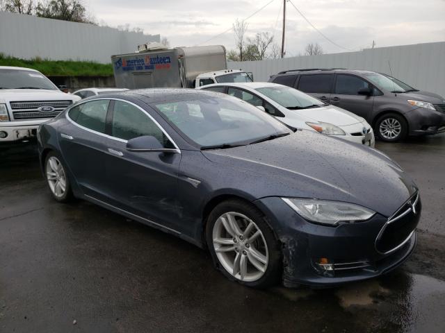 Tesla Model s 85 (2015)