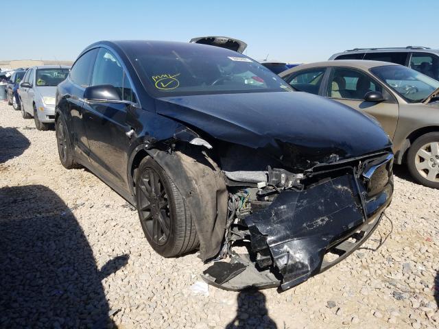 Tesla Model x (2016)