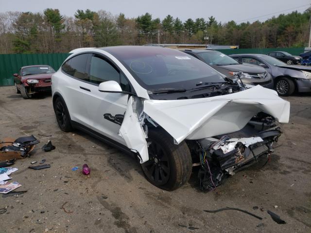 Tesla Model x (2020)