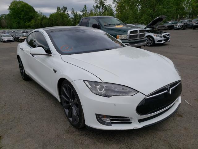 Tesla Model s (2016)