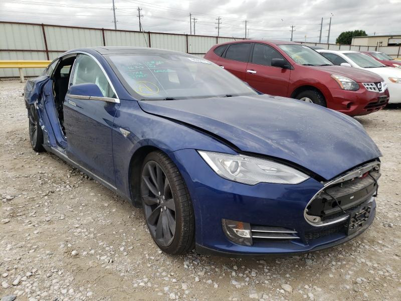 Tesla Model s 85 (2015)