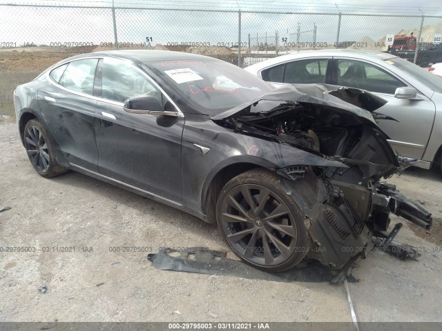 Tesla Model s (2019)