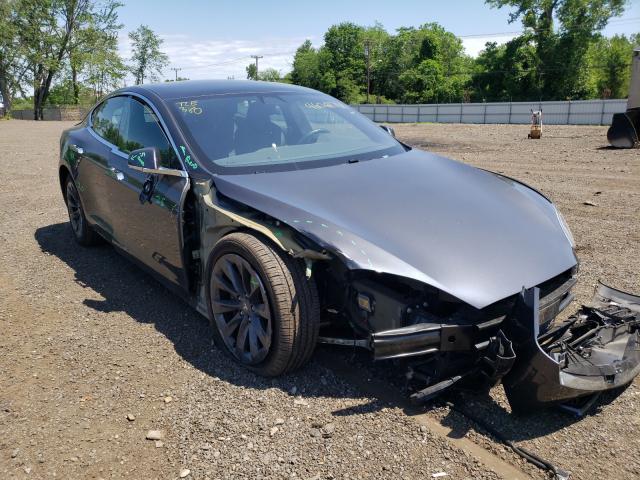 Tesla Model s (2019)