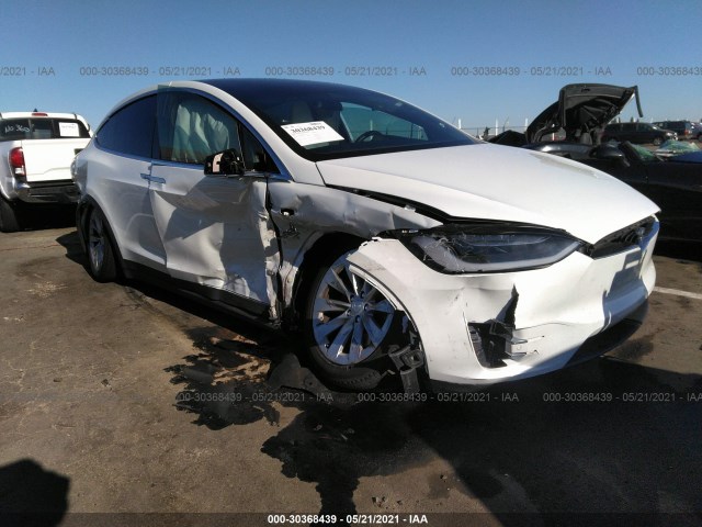 Tesla Model x (2016)