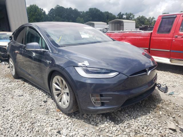 Tesla Model x (2020)