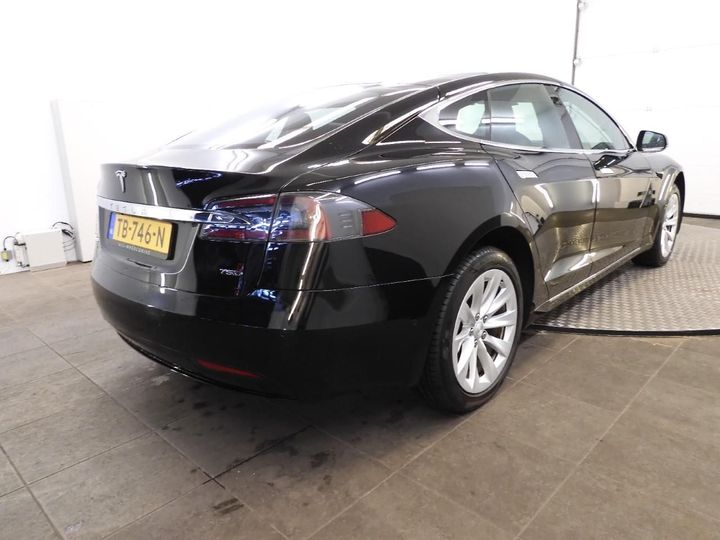Tesla Model s (2018)