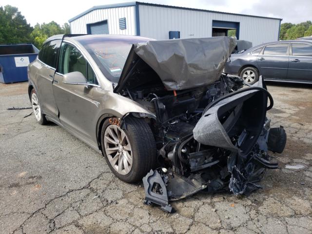 Tesla Model x (2016)