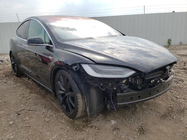 Tesla Model x (2016)