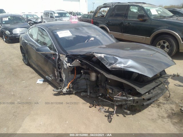 Tesla Model s (2016)