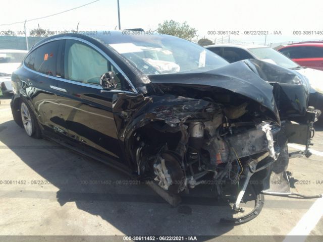 Tesla Model x (2018)