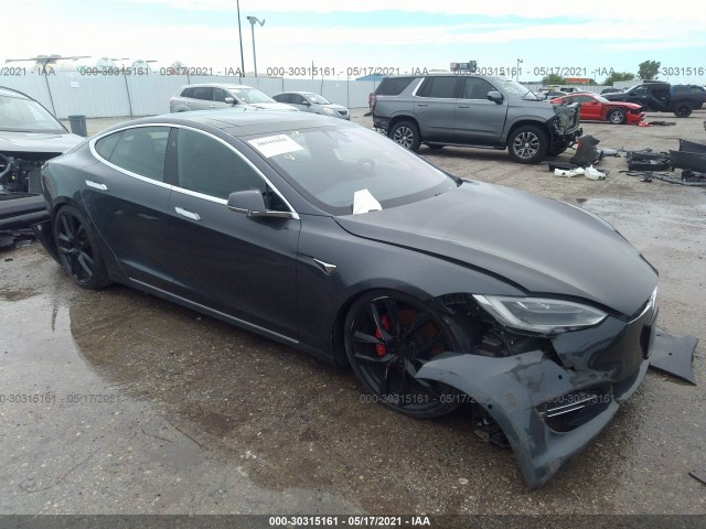 Tesla Model s (2018)