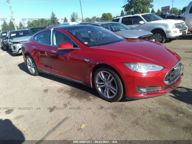 Tesla Model s (2015)