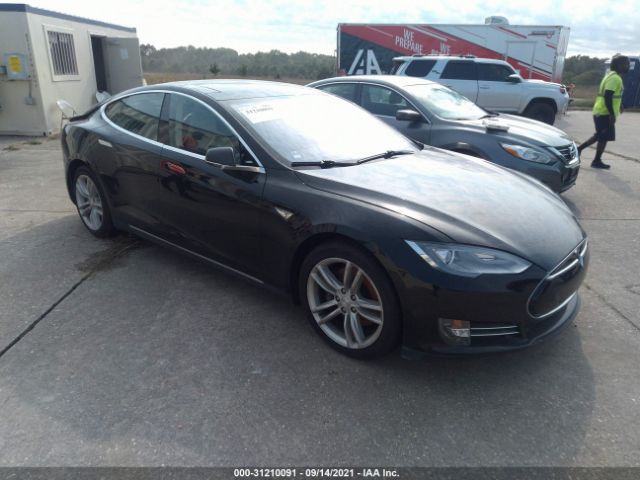 Tesla Model s (2015)