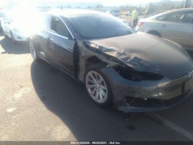 Tesla Model s (2020)