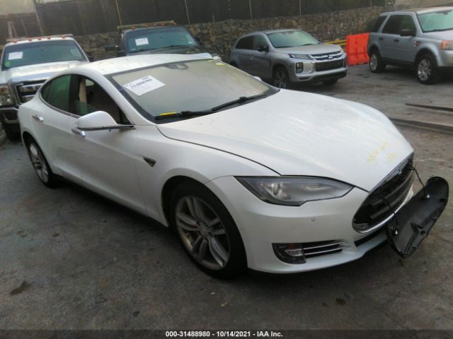 Tesla Model s (2015)