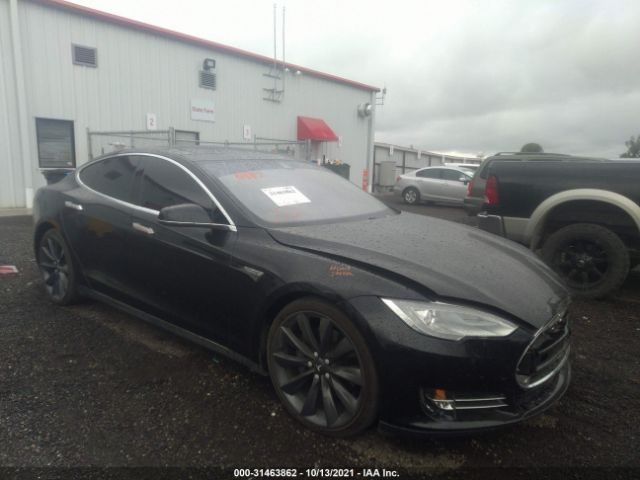 Tesla Model s (2015)