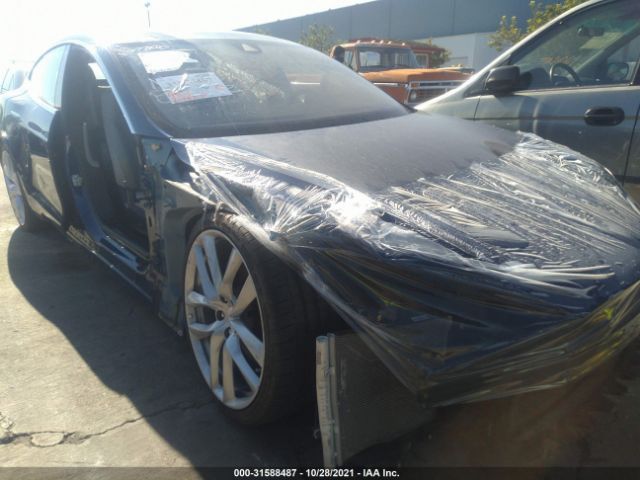 Tesla Model s (2016)