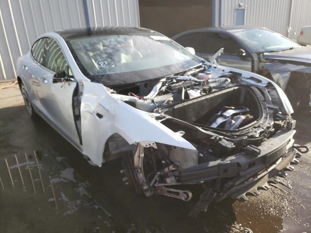 Tesla Model s (2016)
