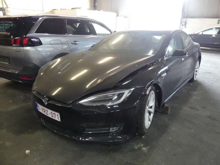 Tesla Model s (2020)